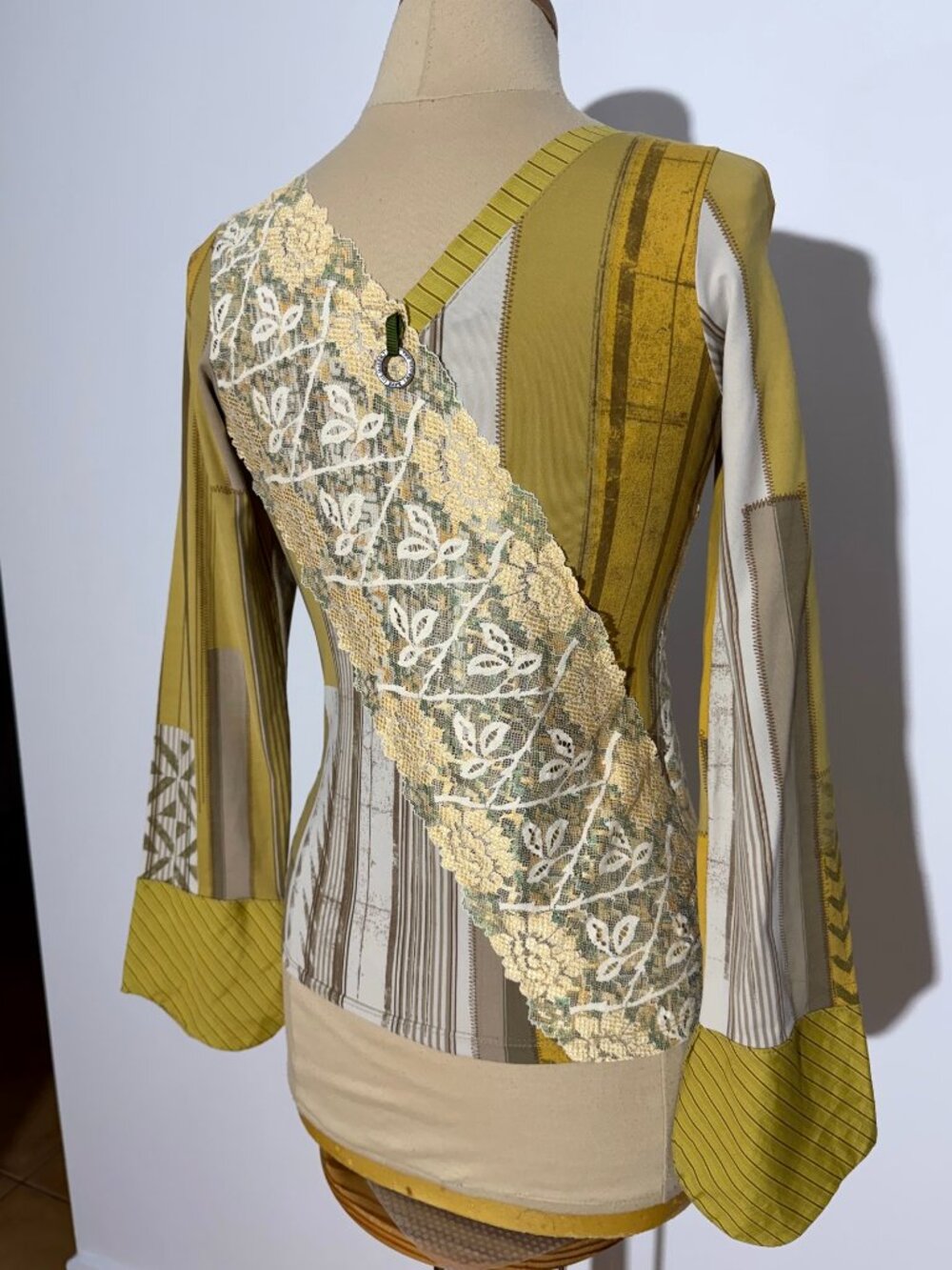Save The Queen Y2K Patchwork Graphic Print Lace Long Sleeve Top - Picture 2 of 8